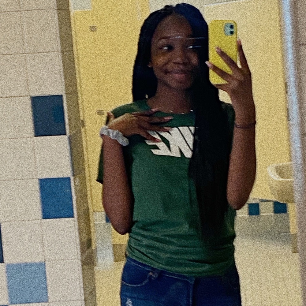 Meet your Posher, Janae